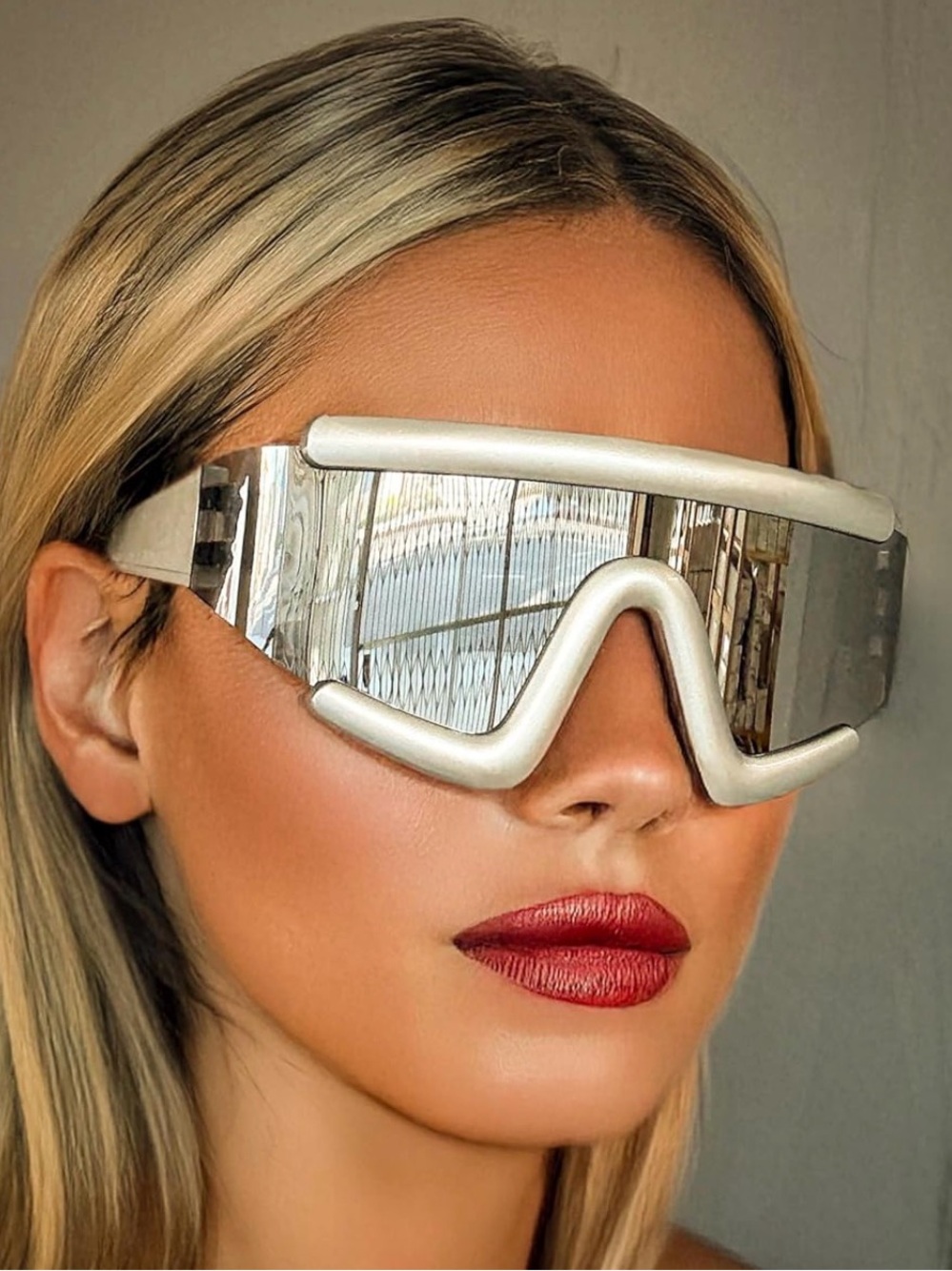 Silver Mirrored Futuristic Shield Sunglasses - NEW
